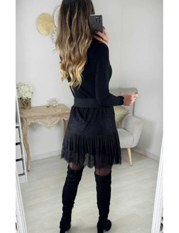 My Look Féminin Jupe dentelle noire et plissée Sale
