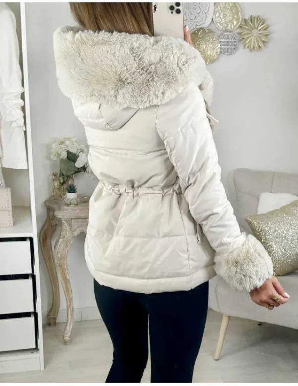 My Look Féminin Ma doudoune beige "capuche et poignets fourrure" Online