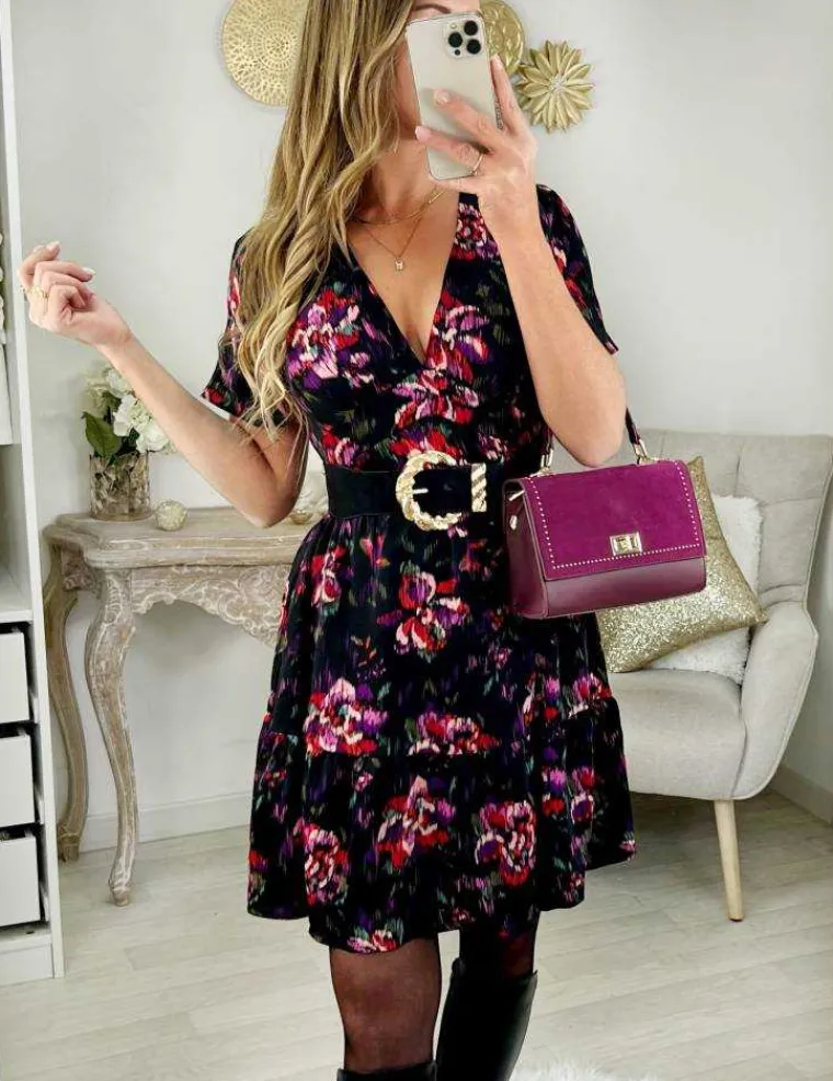ma_jolie_robe_col_v_quotb_1.webp My Look Féminin Ma jolie robe col V "blurry flowers" Fashion