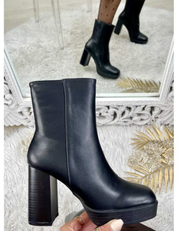 My Look Féminin Mes bottines Noires "Bout carré" Hot