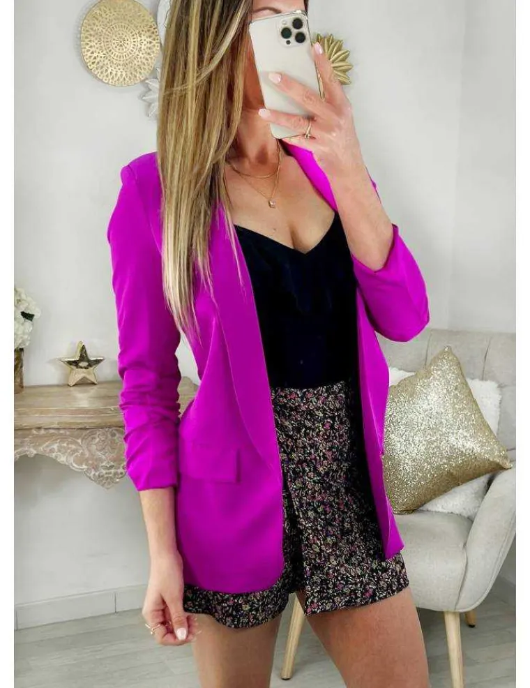 mon_joli_blazer_fuchsia_q_1.webp My Look Féminin Mon joli blazer fuchsia "so chic" Fashion
