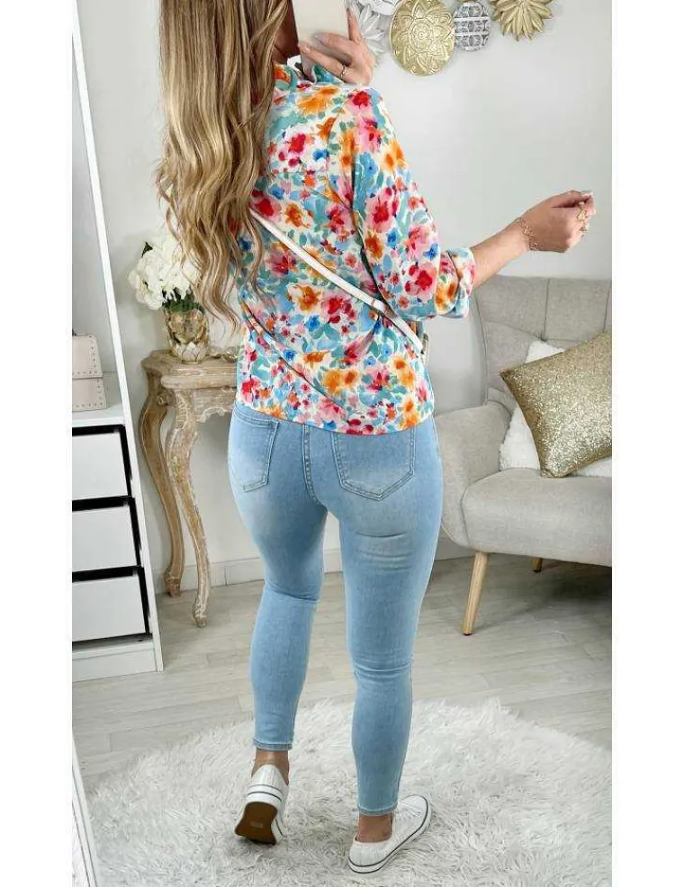 mon_joli_chemisier_quotju_1.webp My Look Féminin Mon joli chemisier "Juicy Flowers" Clearance