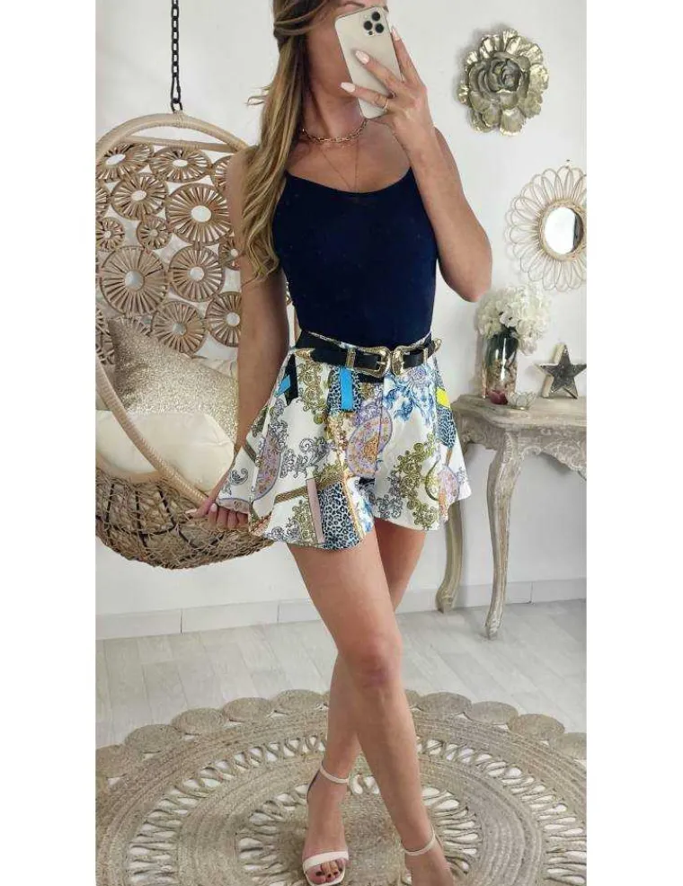 mon_short_fluide_style_pa_0-1.webp My Look Féminin Mon short fluide style patineuse "Inspi" 2 New