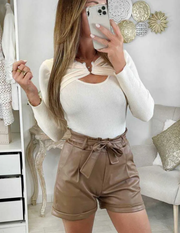 mon_short_style_cuir_basi_0.webp My Look Féminin Mon short style cuir basic caramel Best