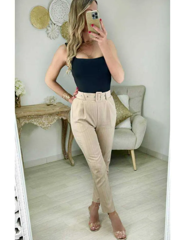 pantalon_droit_beige_fine_1.webp My Look Féminin pantalon droit beige fines rayures Fashion