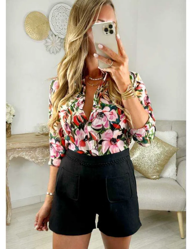 short_noir_et_poches_2.webp My Look Féminin short noir et poches Fashion